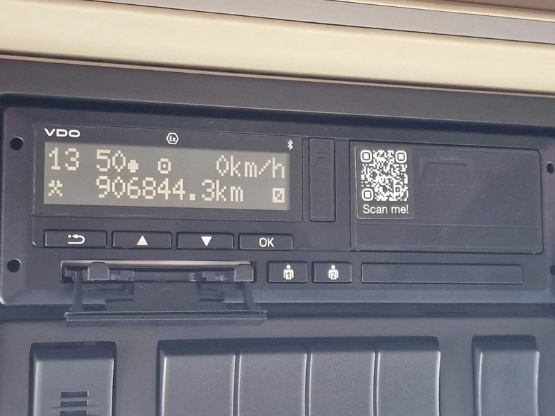 Tractor unit Volvo FH 13.500 Globetrotter 4x2 - Full air - Bull bar - Leather - Fridge - Lightbar: picture 13 Tractor unit Volvo FH 13.500 Globetrotter 4x2 - Full air - Bull bar - Leather - Fridge - Lightbar: picture 13