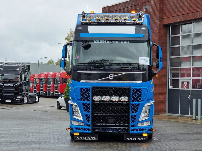 Volvo FH 13.540 Globetrotter XL 4x2 - Performance edition - I parkcool - Full air - Bull bar - Tractor unit: picture 2 Volvo FH 13.540 Globetrotter XL 4x2 - Performance edition - I parkcool - Full air - Bull bar - Tractor unit: picture 2