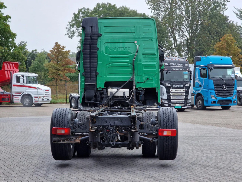 Cab chassis truck Volvo FH 13.460 Globetrotter 6x2 - Chassis - 4.60 WB - HUB Reduction - LNG: picture 6 Cab chassis truck Volvo FH 13.460 Globetrotter 6x2 - Chassis - 4.60 WB - HUB Reduction - LNG: picture 6