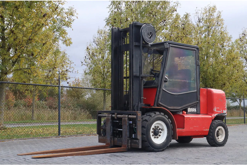 Clark CPD50S | 5 TON | DUPLEX | HYDR. FORKS - Diesel forklift: picture 2 Clark CPD50S | 5 TON | DUPLEX | HYDR. FORKS - Diesel forklift: picture 2