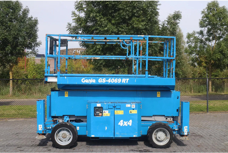 Genie GS-4069 RT | DIESEL | 14 METER - Scissor lift: picture 1 Genie GS-4069 RT | DIESEL | 14 METER - Scissor lift: picture 1
