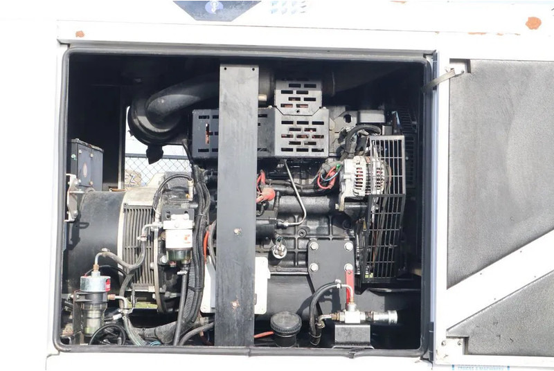 Generator set SDMO R44C3 | 44 KVA | GOOD WORKING: picture 7