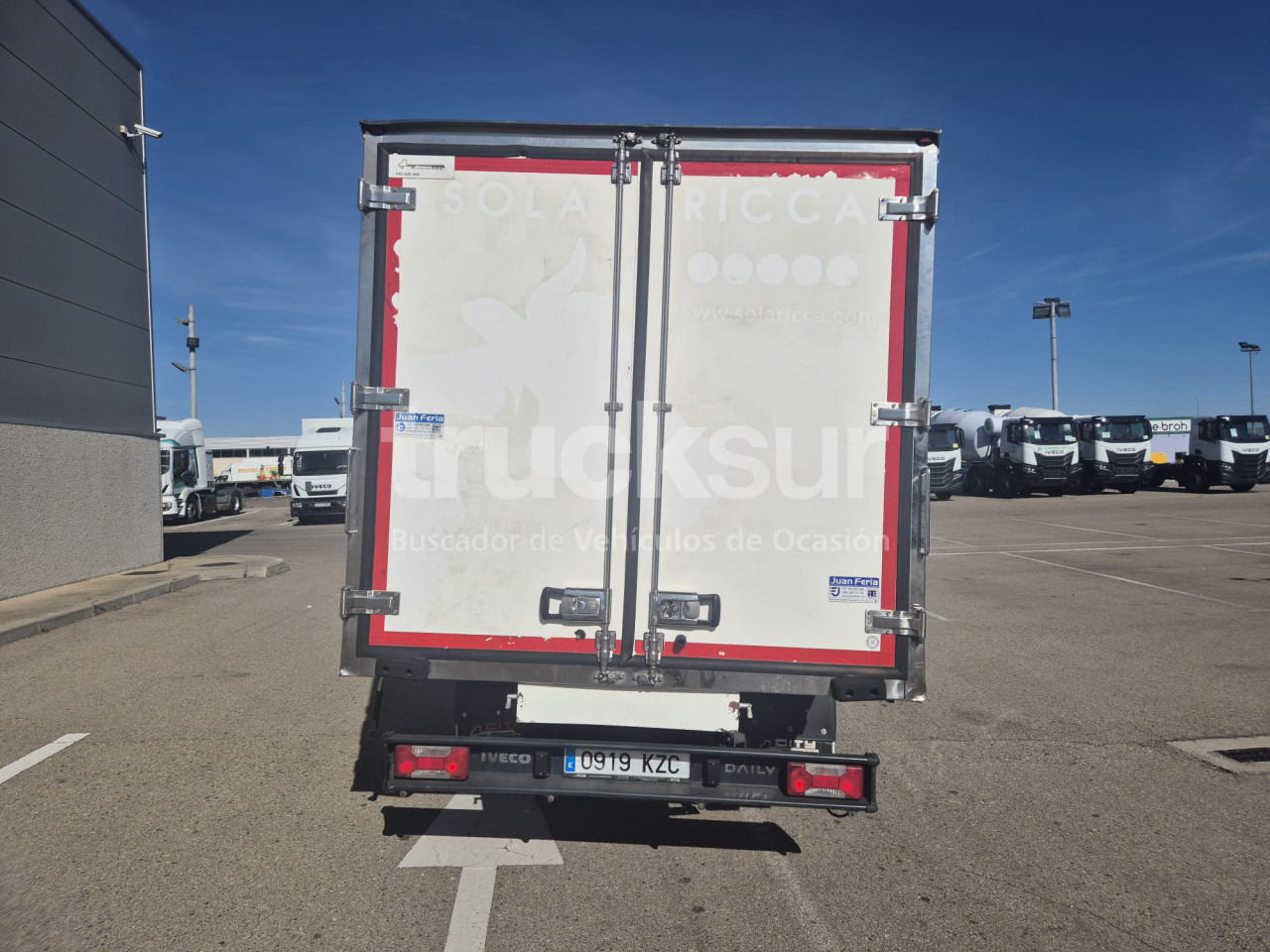 IVECO 72C18 - Refrigerator truck: picture 4 IVECO 72C18 - Refrigerator truck: picture 4