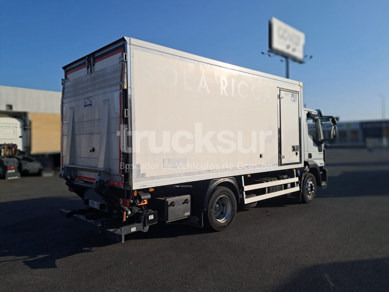 IVECO ML10E22 FRC-X - Box truck: picture 3 IVECO ML10E22 FRC-X - Box truck: picture 3