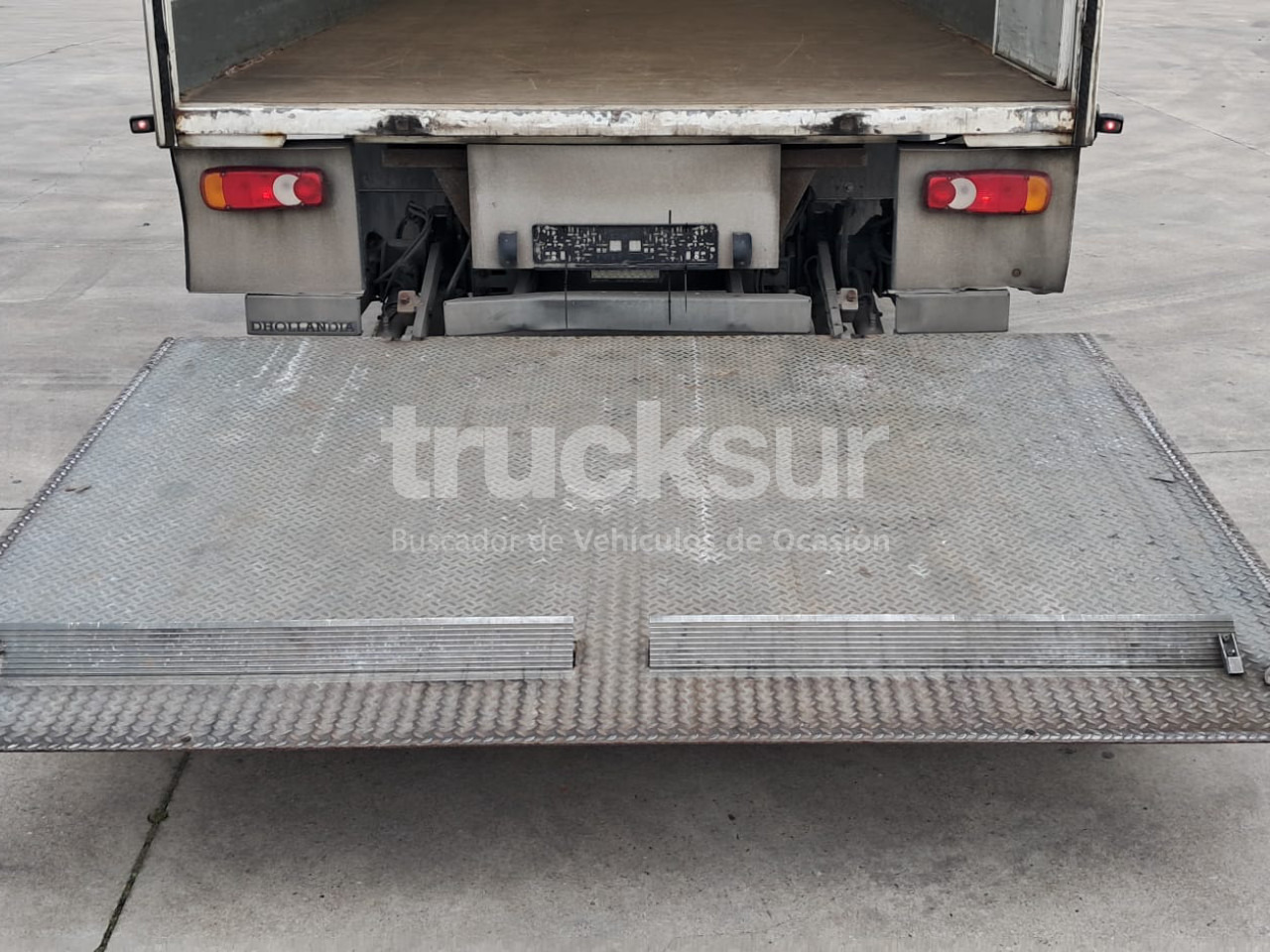 Box truck RENAULT D12.240: picture 24