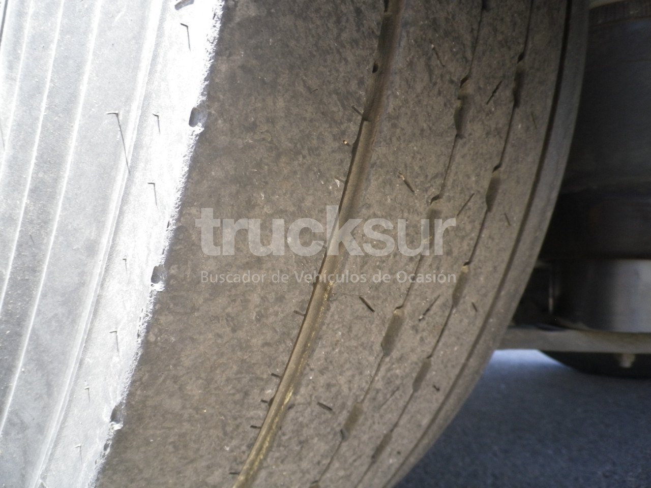 Box truck RENAULT D380.26  6X2*4 ejes 6x2*4: picture 14