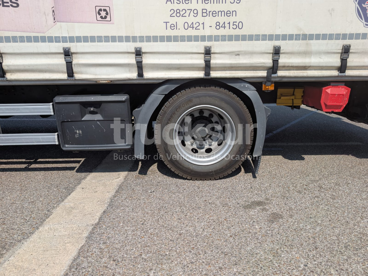 SCANIA G320.18 - Curtainsider truck: picture 5 SCANIA G320.18 - Curtainsider truck: picture 5