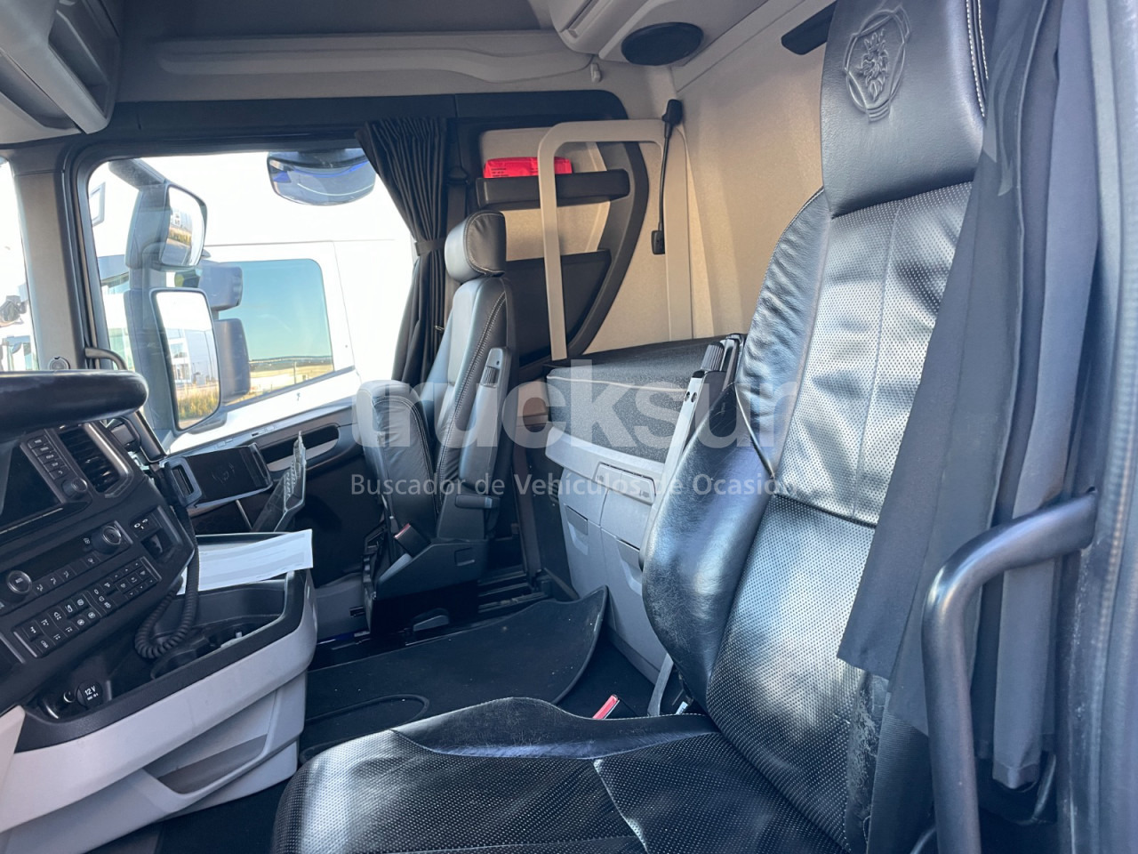 Cab chassis truck SCANIA R530: picture 19