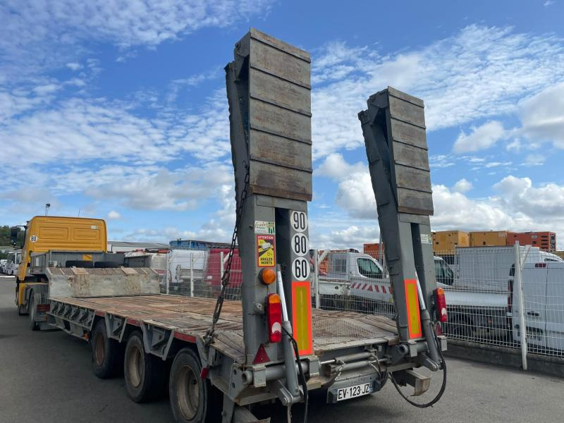Actm - Low loader semi-trailer: picture 2 Actm - Low loader semi-trailer: picture 2