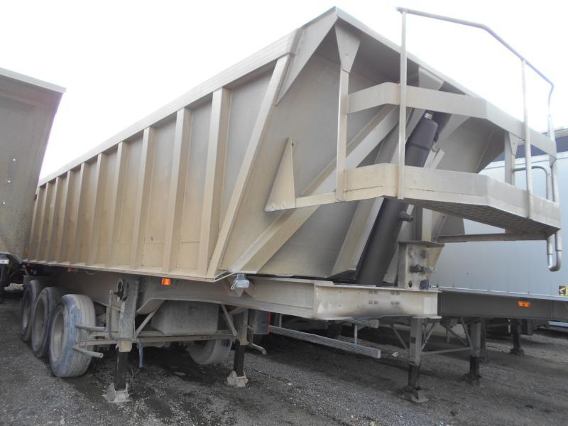 Benalu - Tipper semi-trailer: picture 1 Benalu - Tipper semi-trailer: picture 1