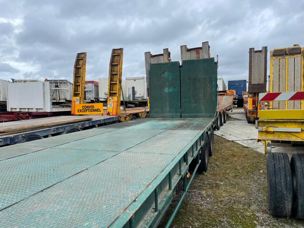 Castera - Low loader semi-trailer: picture 3 Castera - Low loader semi-trailer: picture 3