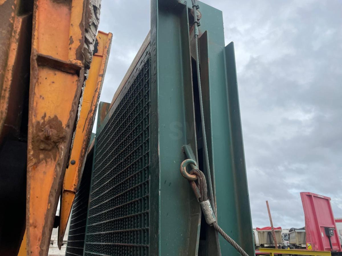 Castera - Low loader semi-trailer: picture 5 Castera - Low loader semi-trailer: picture 5