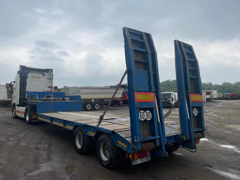 Castera - Low loader semi-trailer: picture 2 Castera - Low loader semi-trailer: picture 2