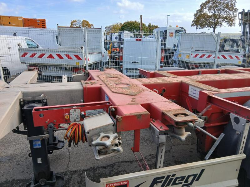 Container transporter/ Swap body semi-trailer Fliegl: picture 8 Container transporter/ Swap body semi-trailer Fliegl: picture 8
