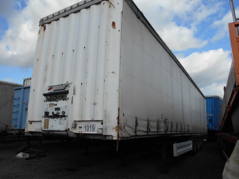 Krone - Curtainsider semi-trailer: picture 1 Krone - Curtainsider semi-trailer: picture 1