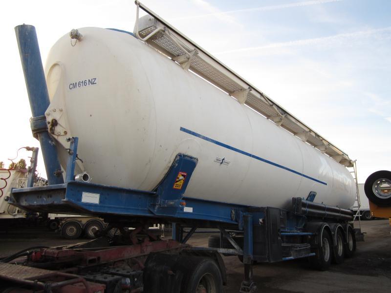 Spitzer - Tank semi-trailer: picture 1 Spitzer - Tank semi-trailer: picture 1