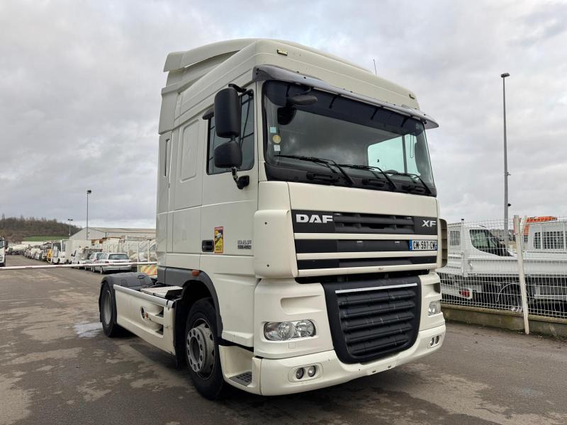 DAF XF105 460 - Tractor unit: picture 2 DAF XF105 460 - Tractor unit: picture 2