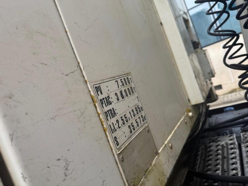 Curtainsider semi-trailer Trailor: picture 15 Curtainsider semi-trailer Trailor: picture 15