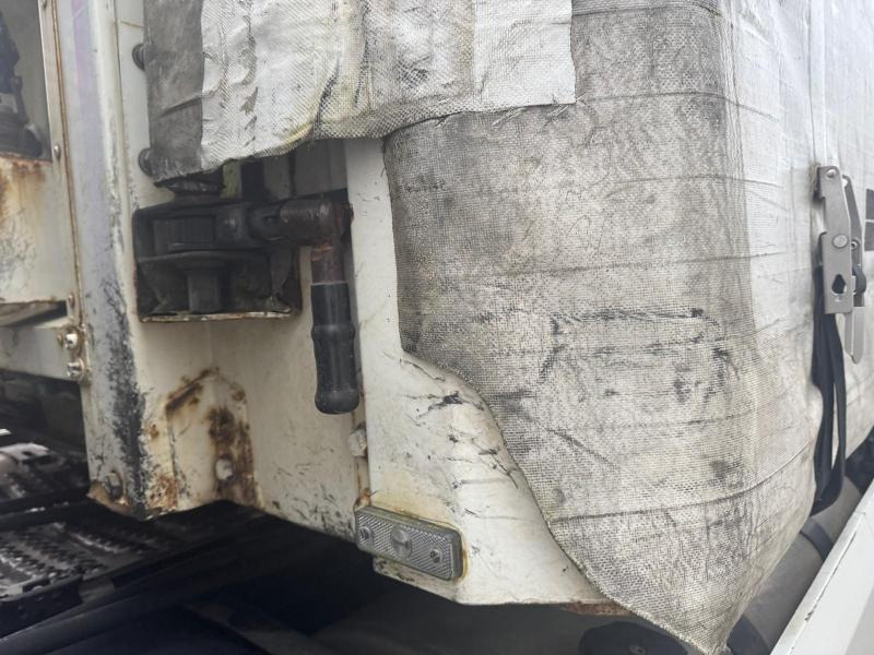 Curtainsider semi-trailer Trailor: picture 13 Curtainsider semi-trailer Trailor: picture 13