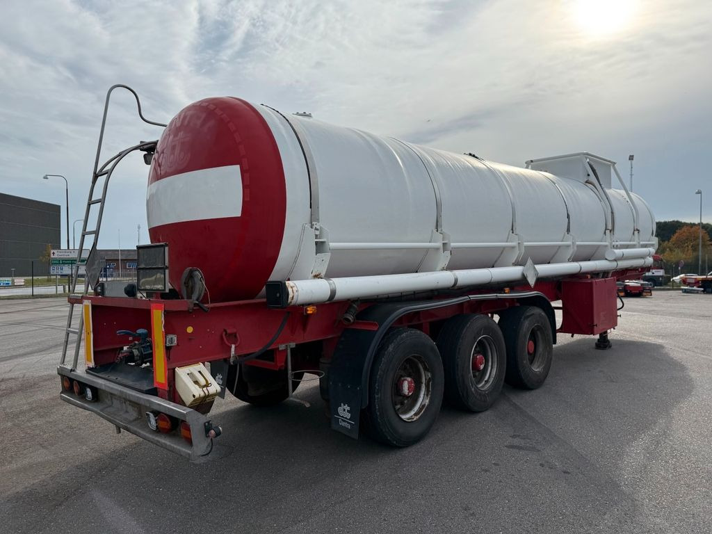 Blumhardt 3 axle 29.000 L ADR Tank trailer - Tank semi-trailer: picture 3 Blumhardt 3 axle 29.000 L ADR Tank trailer - Tank semi-trailer: picture 3