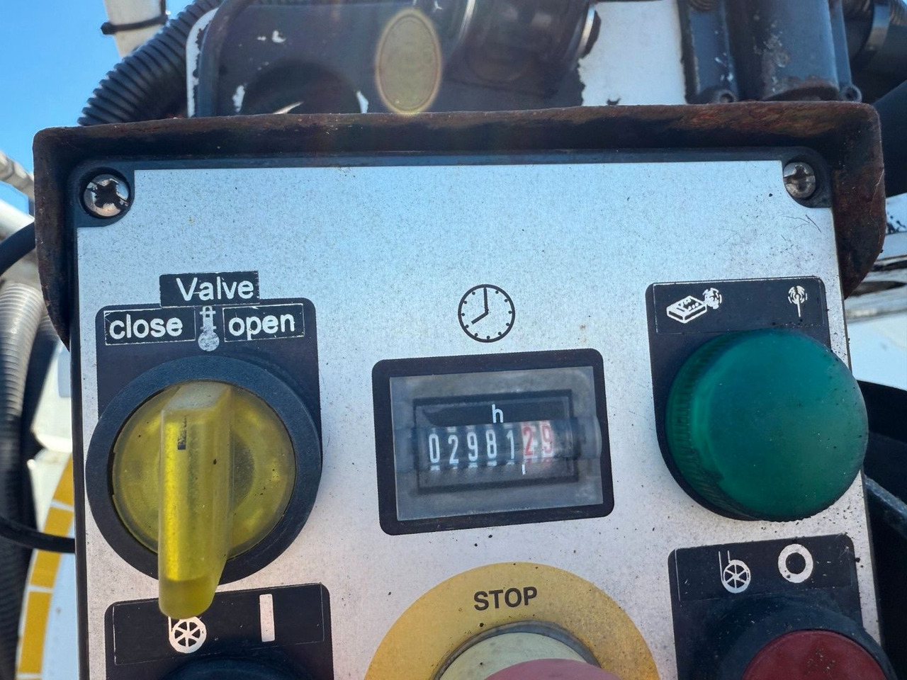 Vacuum truck FUSO Canter 9C18 Duonic Rioned 3500 l. Kombi Euro 6: picture 16