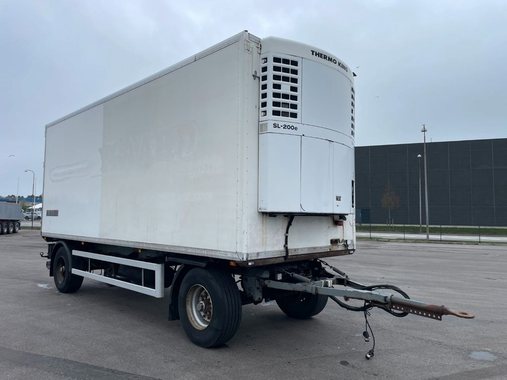 Krone 18 t. 2 axle ThermoKing SL-200e Krone 18 t. 2 axle ThermoKing SL-200e - Refrigerator trailer: picture 2 Krone 18 t. 2 axle ThermoKing SL-200e Krone 18 t. 2 axle ThermoKing SL-200e - Refrigerator trailer: picture 2