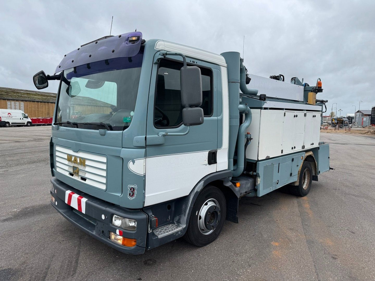MAN TGL 12.240 4x2 Hvidtved Larsen SLP 5.5 - Vacuum truck: picture 1 MAN TGL 12.240 4x2 Hvidtved Larsen SLP 5.5 - Vacuum truck: picture 1