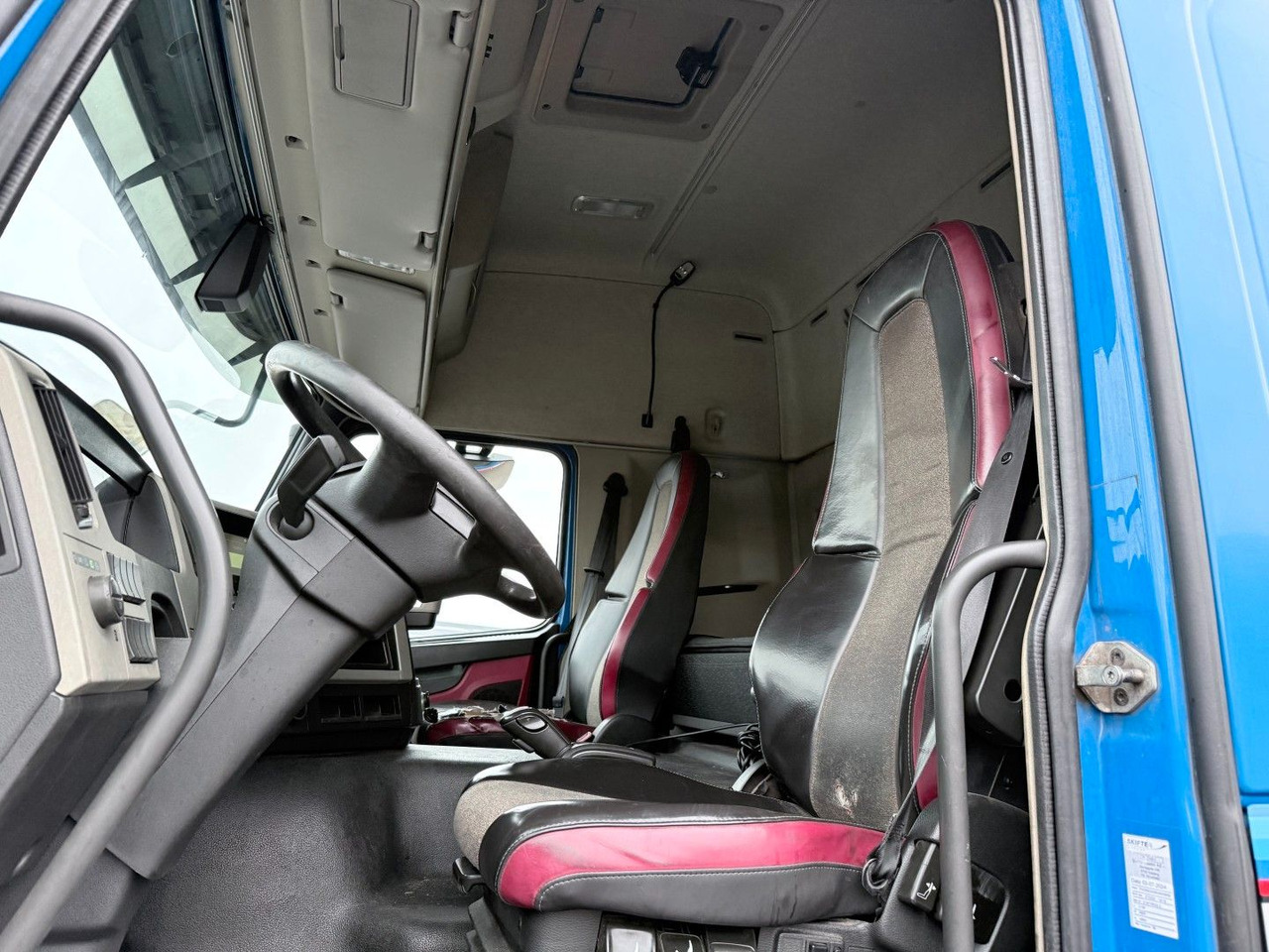 Volvo FM 370 4x2 Globetrotter Euro 6 - Tractor unit: picture 5 Volvo FM 370 4x2 Globetrotter Euro 6 - Tractor unit: picture 5