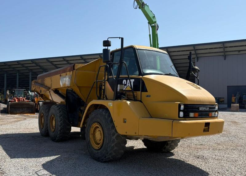 Caterpillar 730 - Articulated dumper: picture 3 Caterpillar 730 - Articulated dumper: picture 3