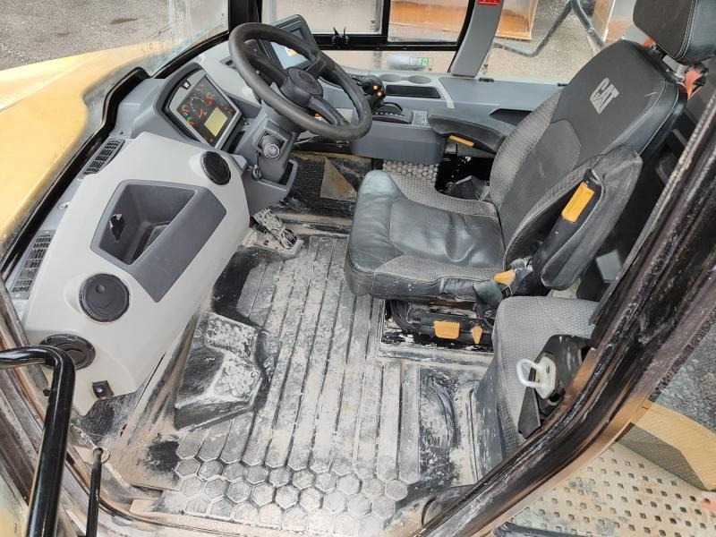 Caterpillar 740 - Articulated dumper: picture 5 Caterpillar 740 - Articulated dumper: picture 5