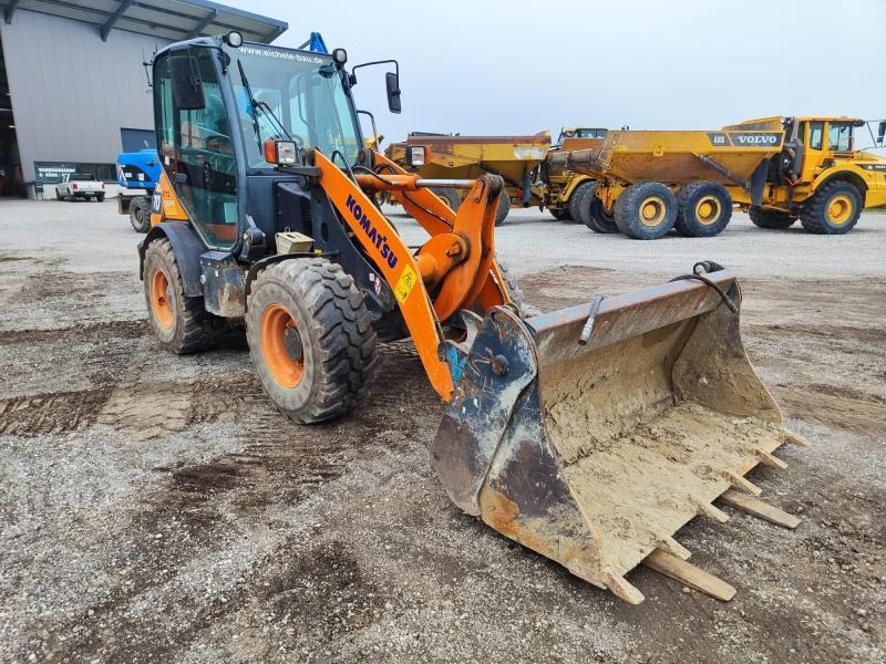 Komatsu WA70-7 - Wheel loader: picture 2 Komatsu WA70-7 - Wheel loader: picture 2