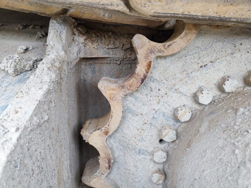 Crawler excavator Liebherr R920: picture 8