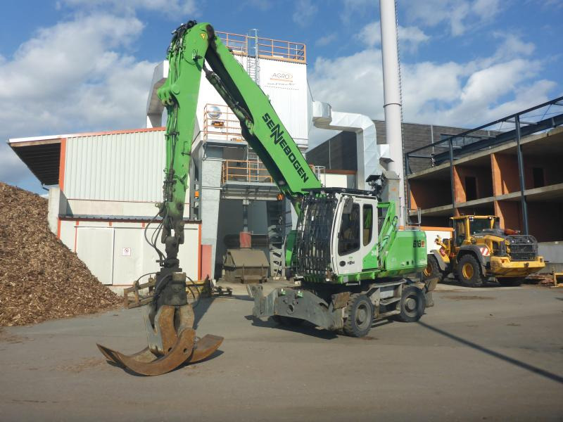 Sennebogen 818 - Waste/ Industry handler: picture 1 Sennebogen 818 - Waste/ Industry handler: picture 1