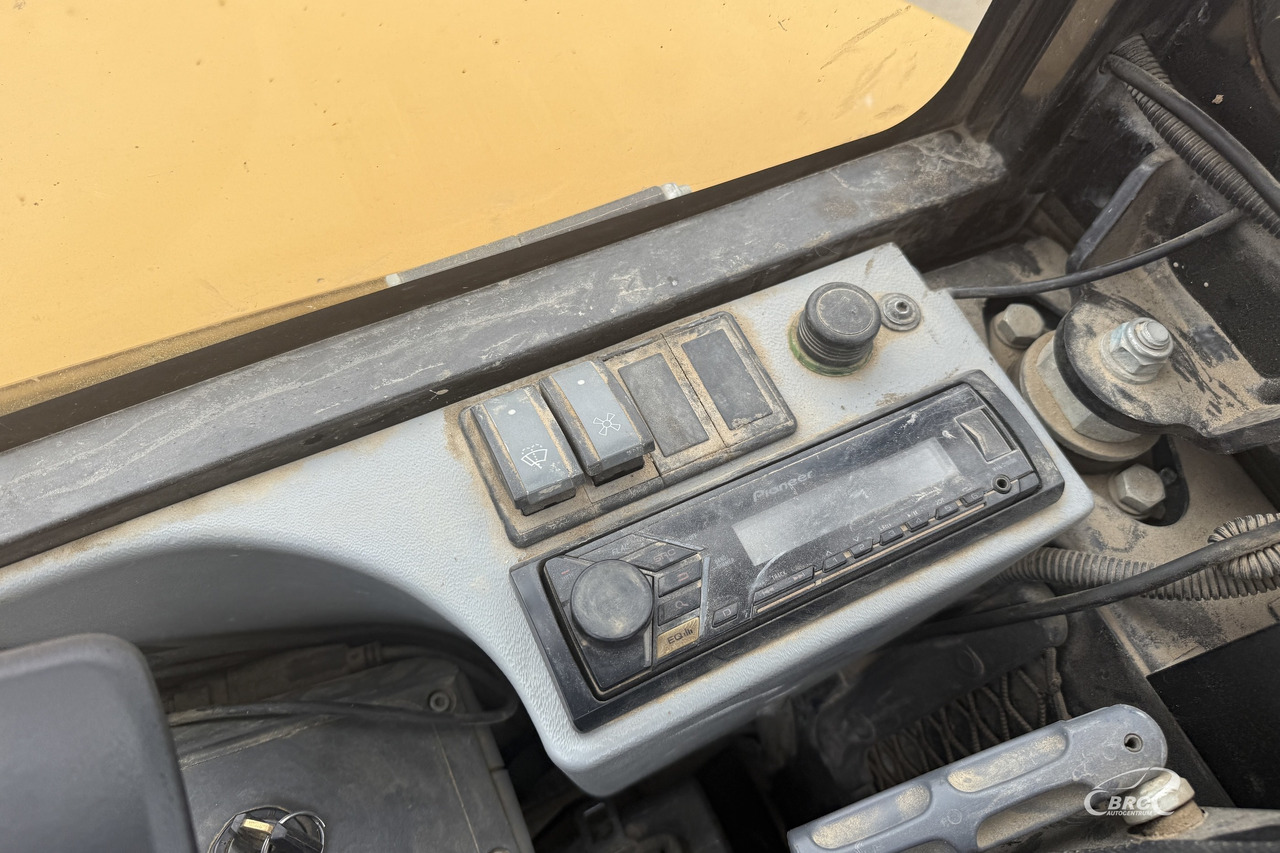 Mini excavator Caterpillar 302.7DCR: picture 13 Mini excavator Caterpillar 302.7DCR: picture 13
