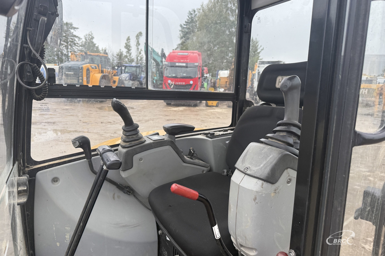 Mini excavator Caterpillar 302.7DCR: picture 12 Mini excavator Caterpillar 302.7DCR: picture 12