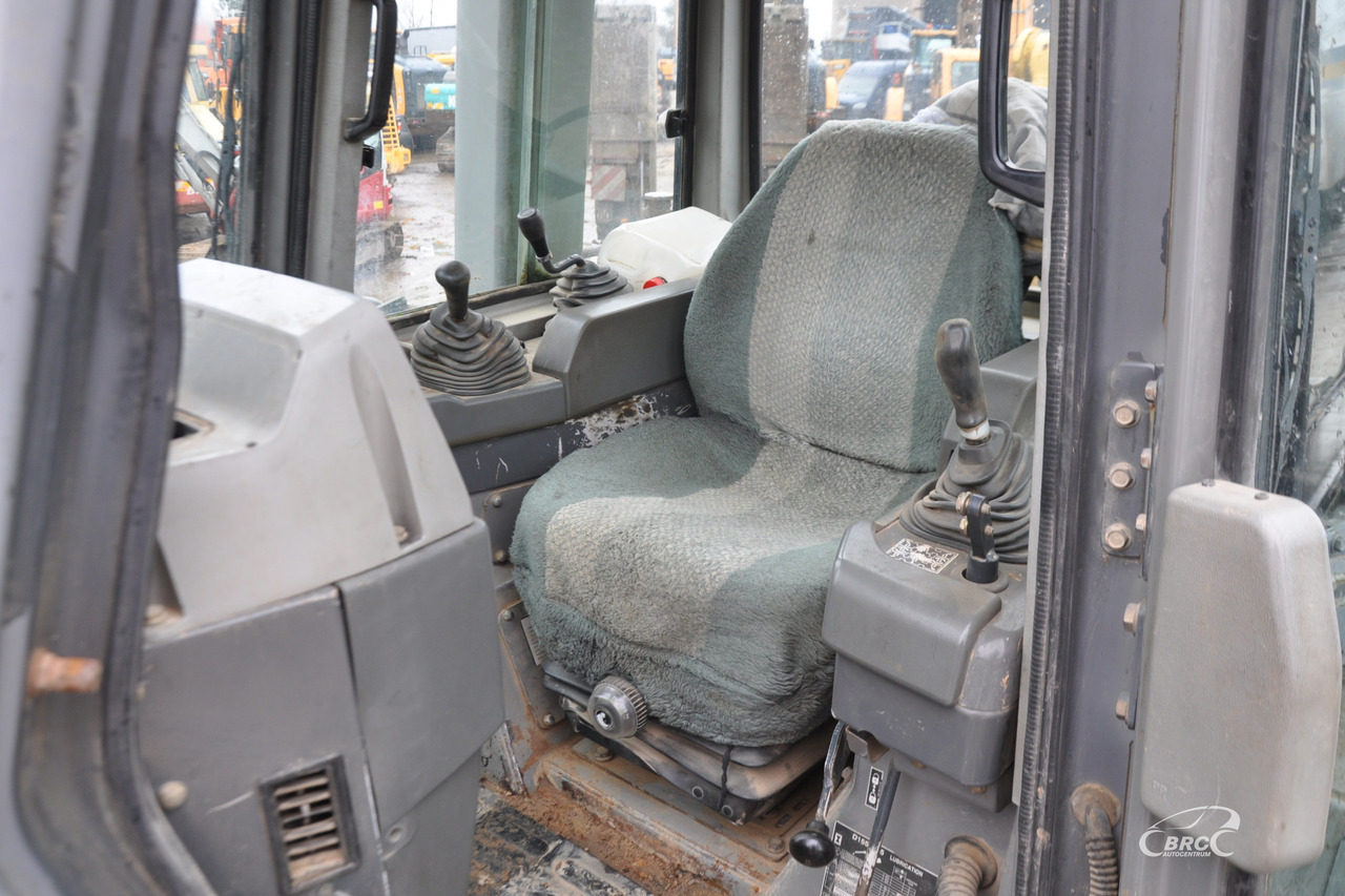 Bulldozer Komatsu D 155 AX: picture 12