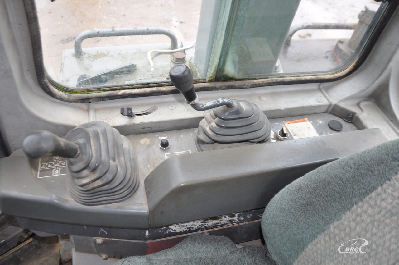 Bulldozer Komatsu D 155 AX: picture 13