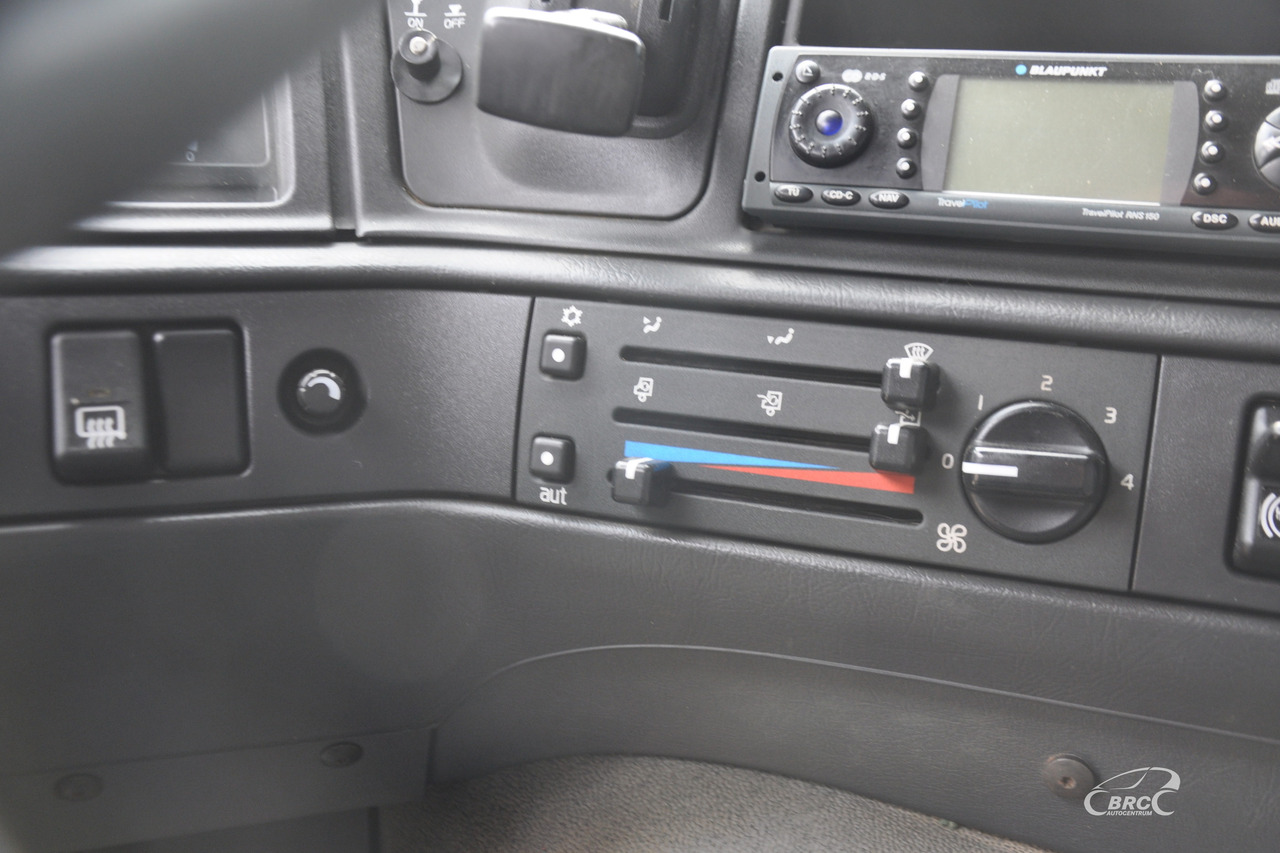 Dropside/ Flatbed truck Volvo FM7: picture 14