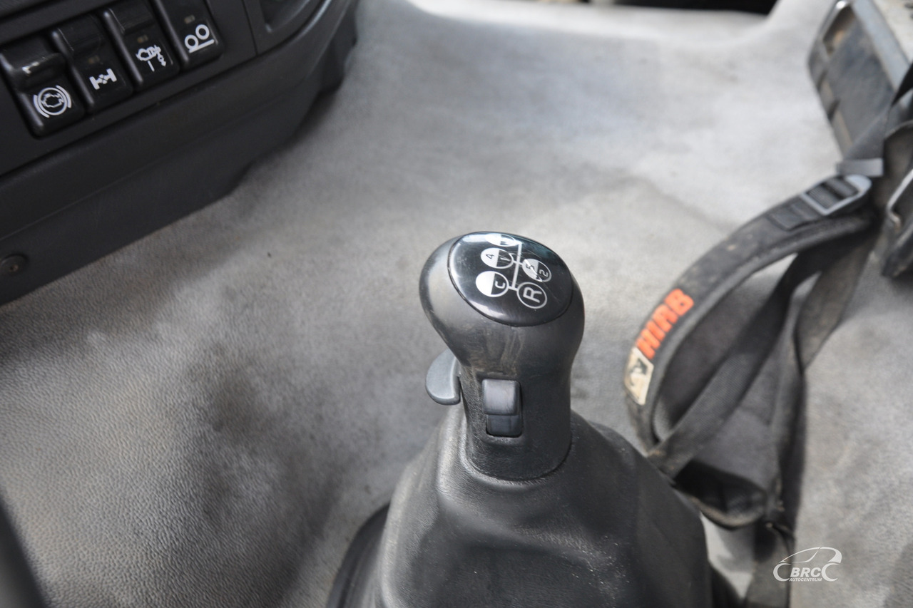 Dropside/ Flatbed truck Volvo FM7: picture 17