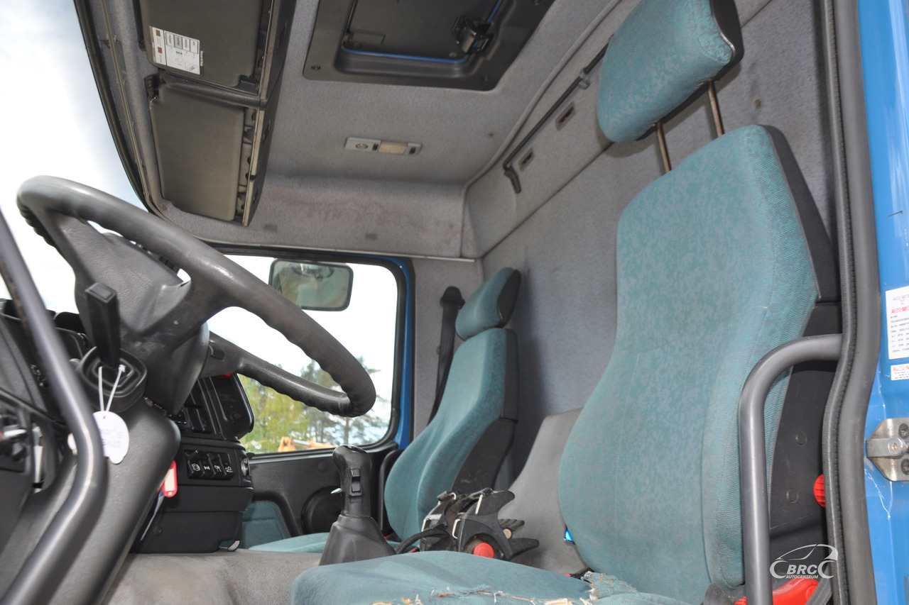 Dropside/ Flatbed truck Volvo FM7: picture 11