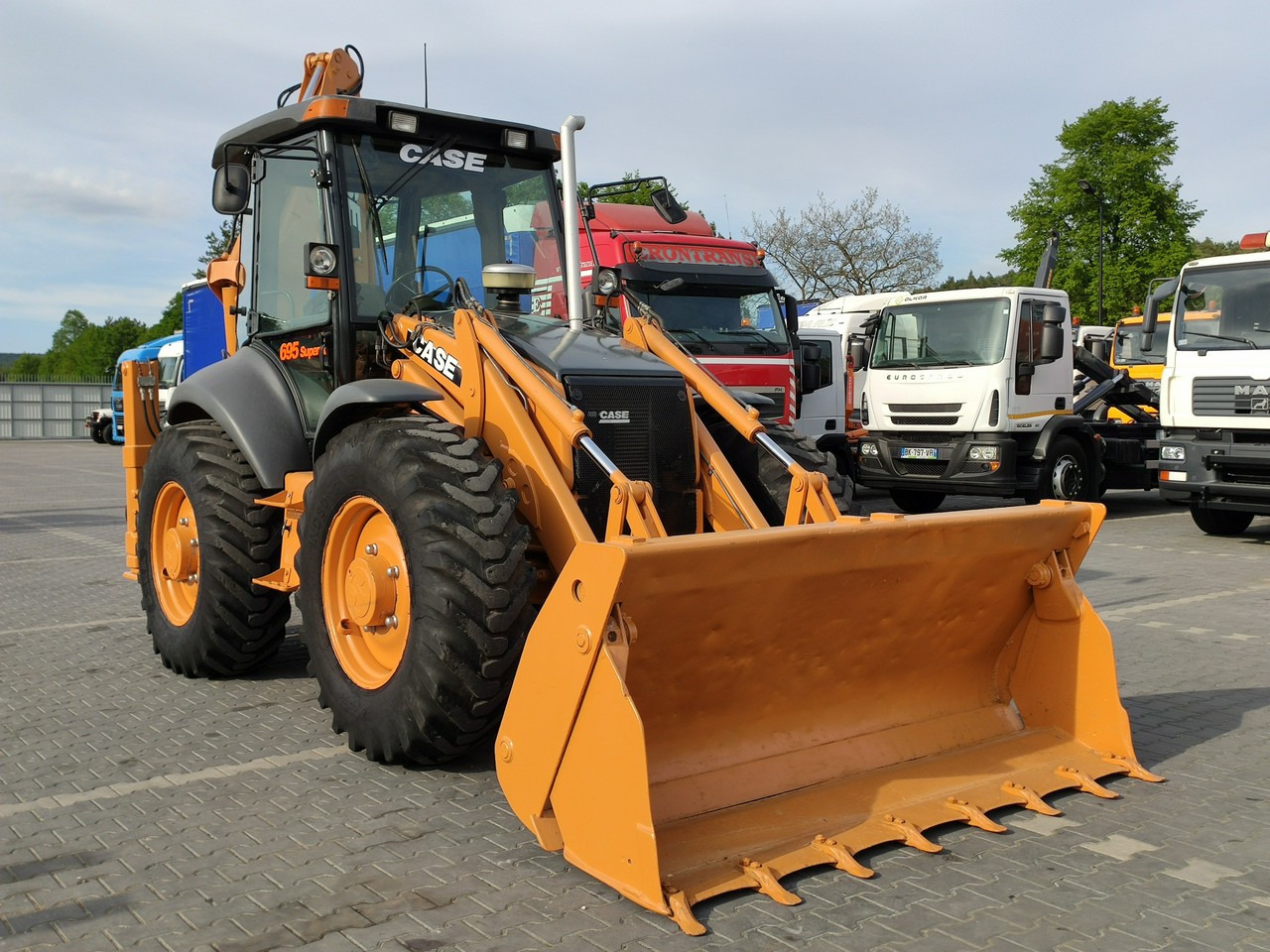 Case 695SR2-4PS - Backhoe loader: picture 5 Case 695SR2-4PS - Backhoe loader: picture 5