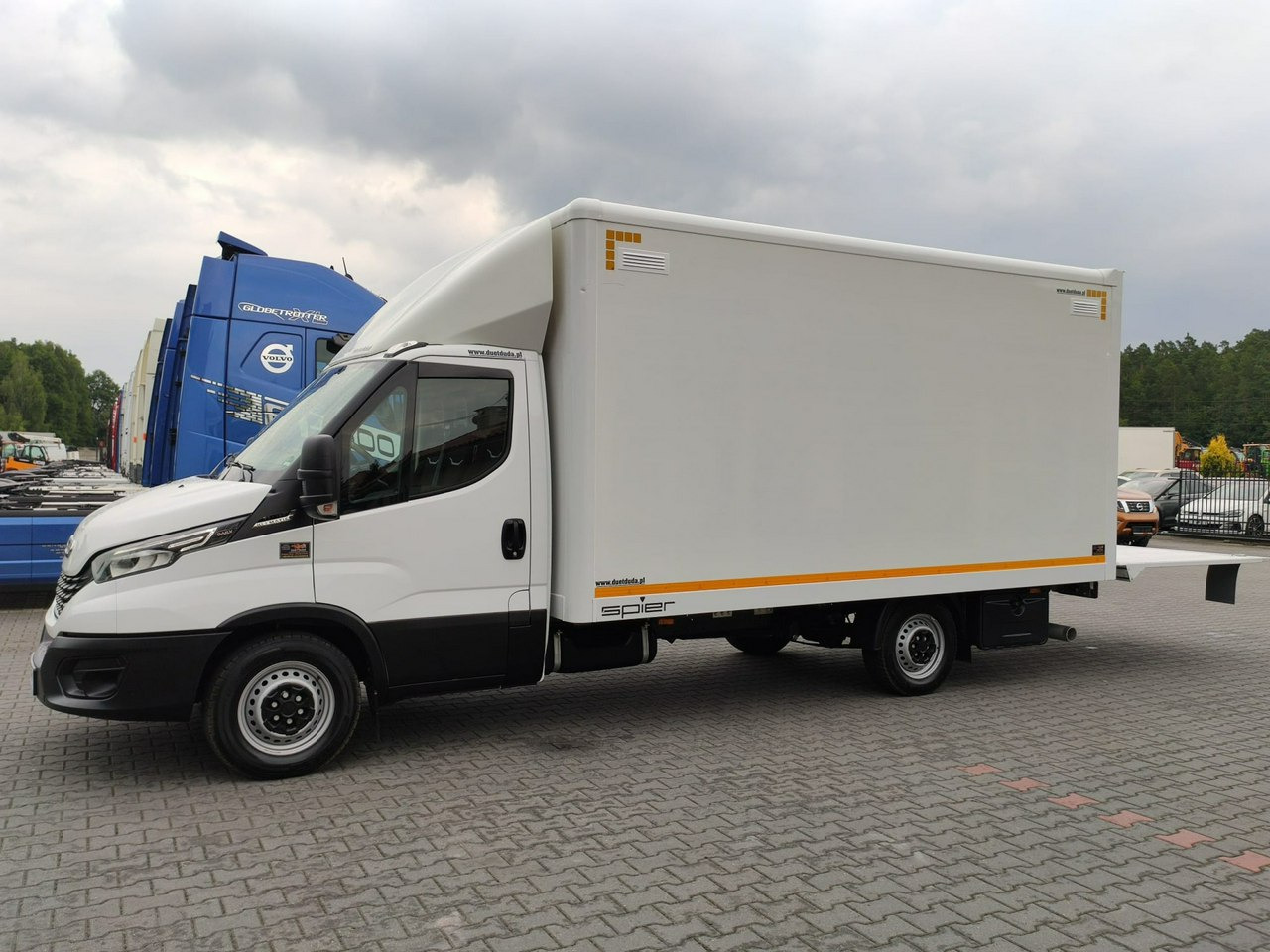Iveco Daily 35S16S V - Box van: picture 2 Iveco Daily 35S16S V - Box van: picture 2