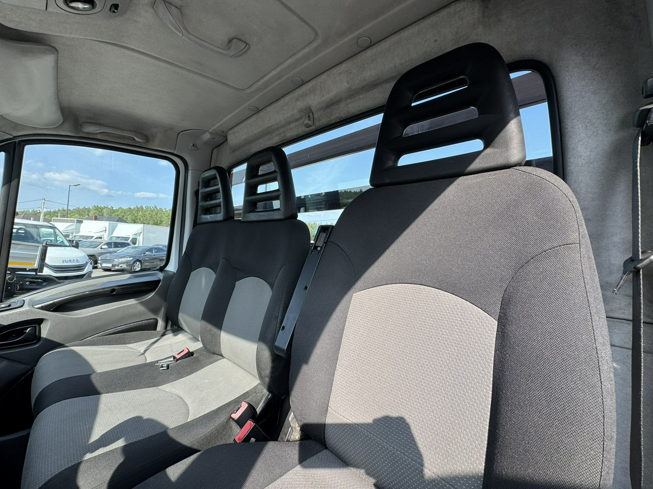 Tipper van Iveco Daily 50C18 V: picture 28