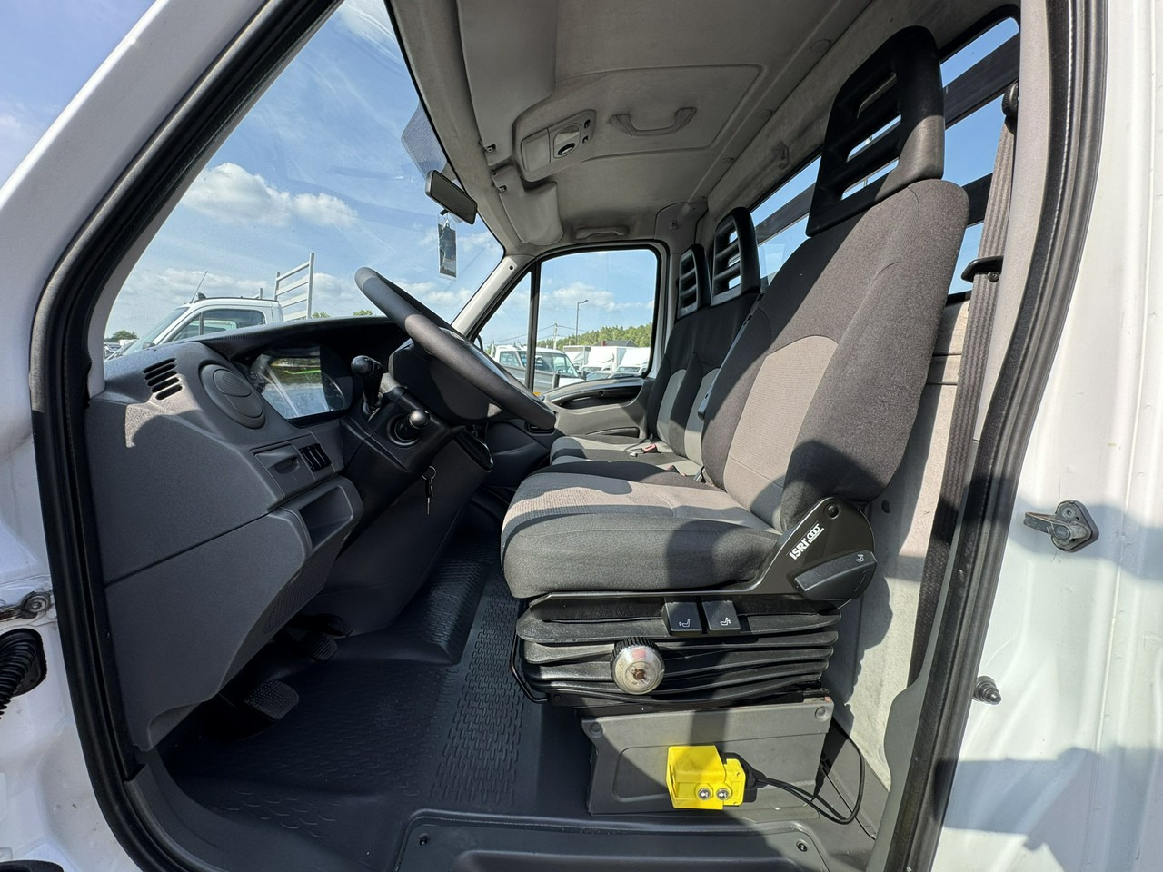 Tipper van Iveco Daily 50C18 V: picture 22