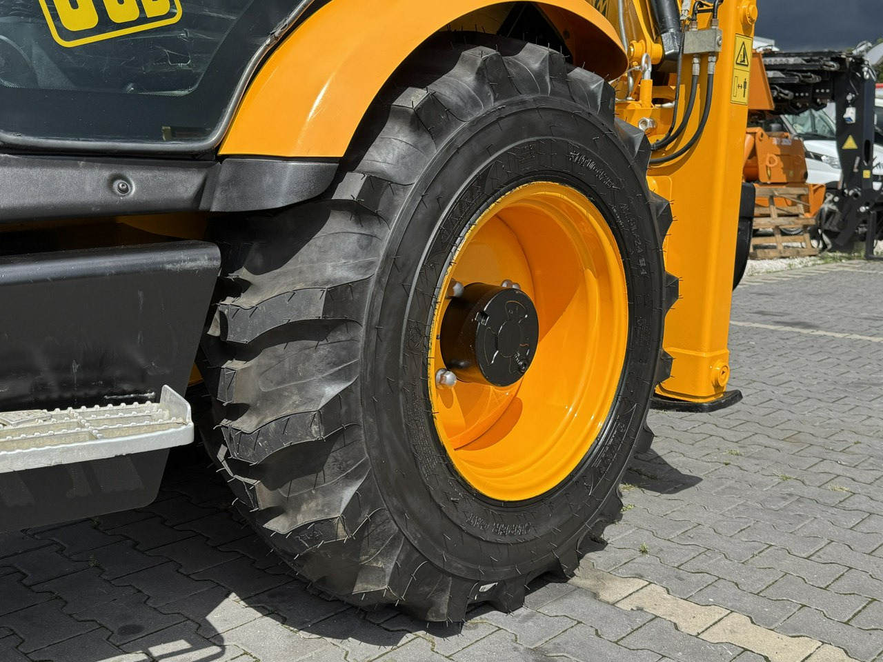 JCB MIDI CX Szybkozłącze Nowe Opony bez luzów i wycieków Super Stan - Backhoe loader: picture 5 JCB MIDI CX Szybkozłącze Nowe Opony bez luzów i wycieków Super Stan - Backhoe loader: picture 5