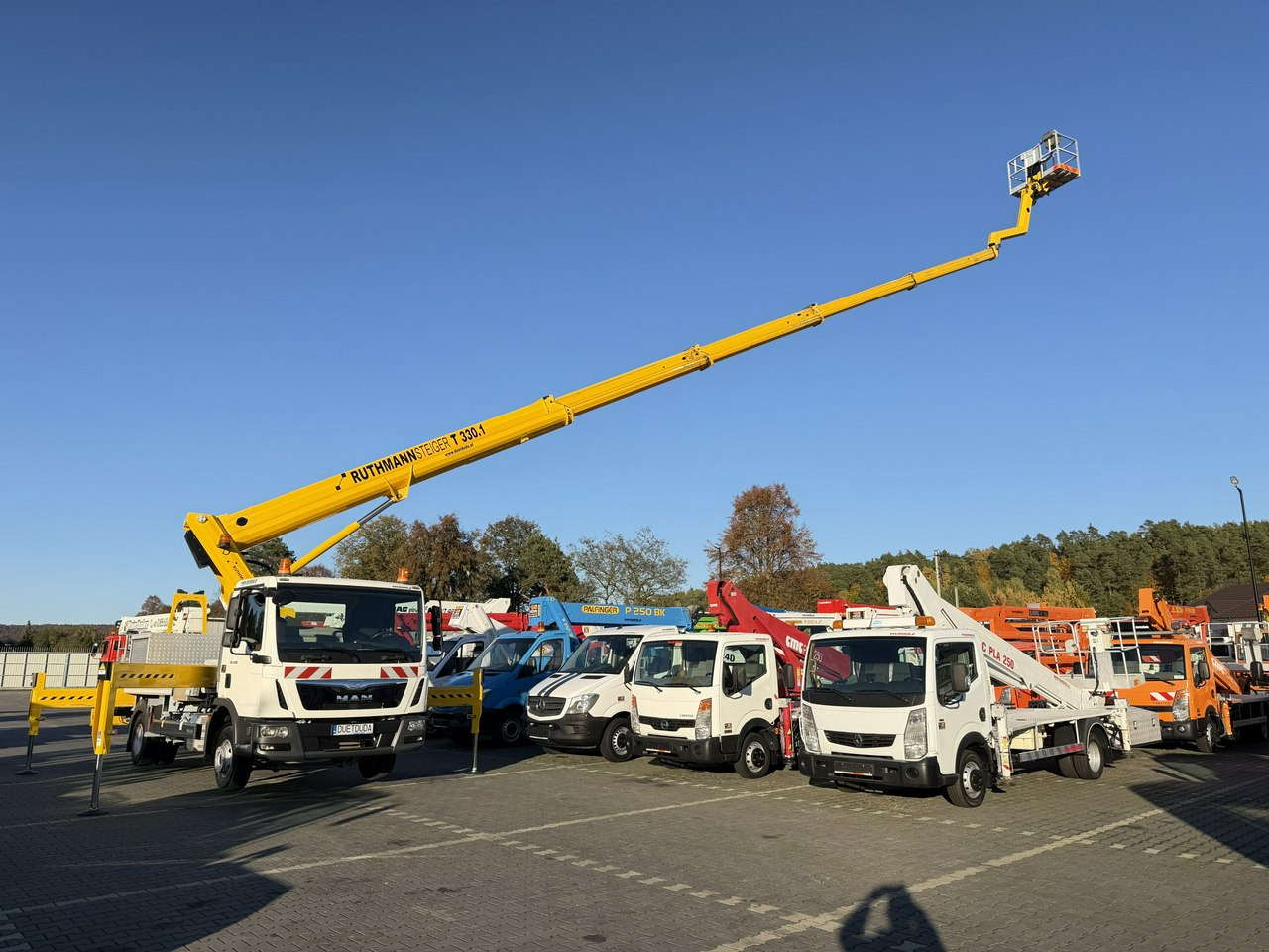 MAN TGL 7.150 Zwyżka Ruthmann T330 33-Metry w bok 21m Mały przebieg - Truck mounted aerial platform: picture 2 MAN TGL 7.150 Zwyżka Ruthmann T330 33-Metry w bok 21m Mały przebieg - Truck mounted aerial platform: picture 2