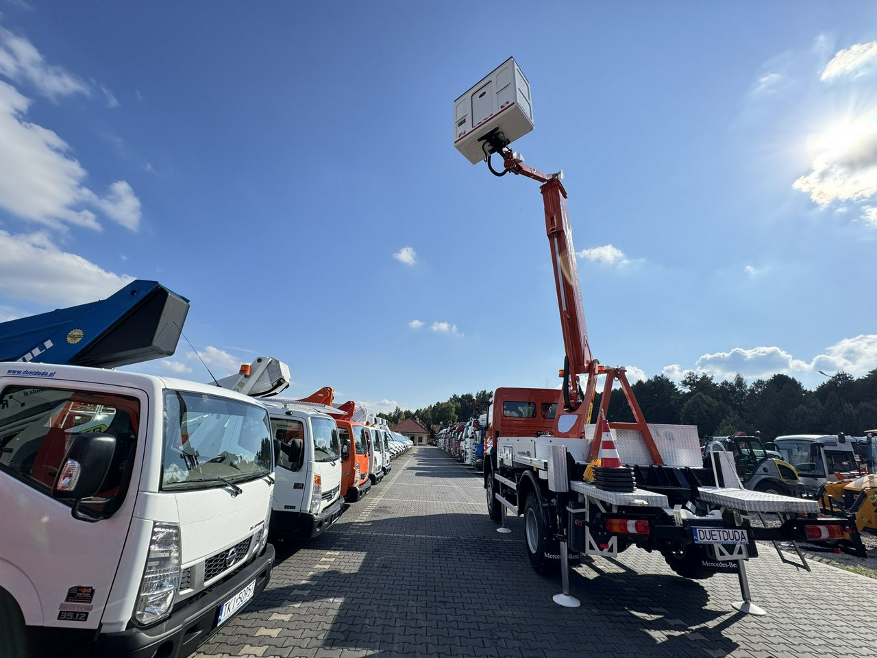 Truck mounted aerial platform Mercedes Atego 818 E6 4x4 Zwyżka PALFINGER P250 BK Podnośnik Koszowy: picture 27
