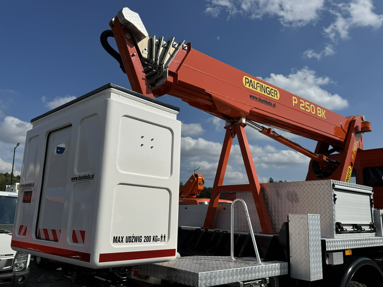 Truck mounted aerial platform Mercedes Atego 818 E6 4x4 Zwyżka PALFINGER P250 BK Podnośnik Koszowy: picture 12