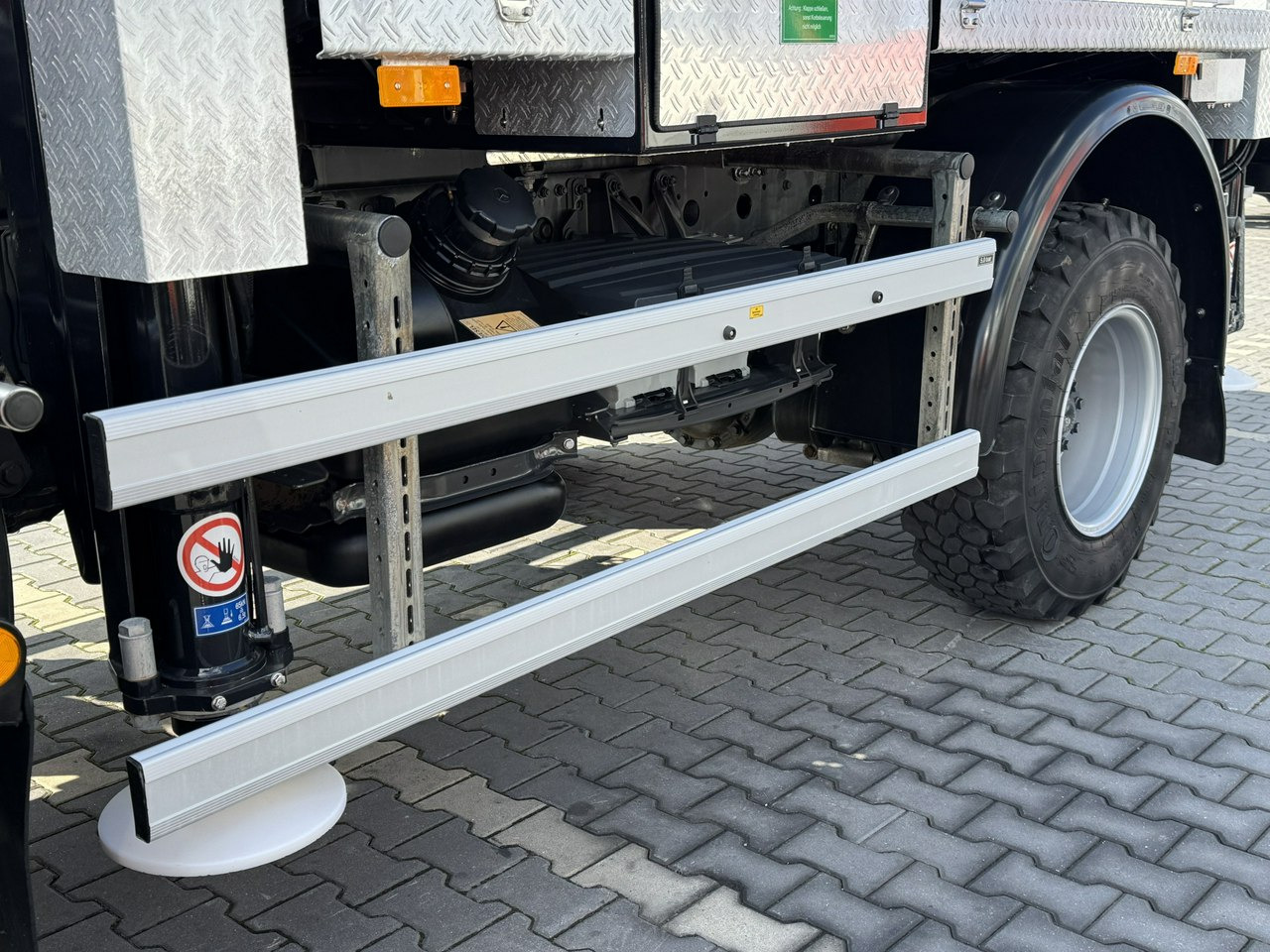 Truck mounted aerial platform Mercedes Atego 818 E6 4x4 Zwyżka PALFINGER P250 BK Podnośnik Koszowy: picture 19