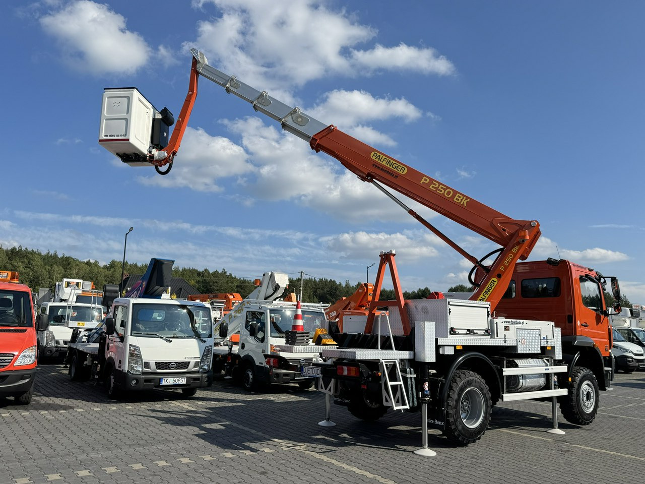 Truck mounted aerial platform Mercedes Atego 818 E6 4x4 Zwyżka PALFINGER P250 BK Podnośnik Koszowy: picture 24